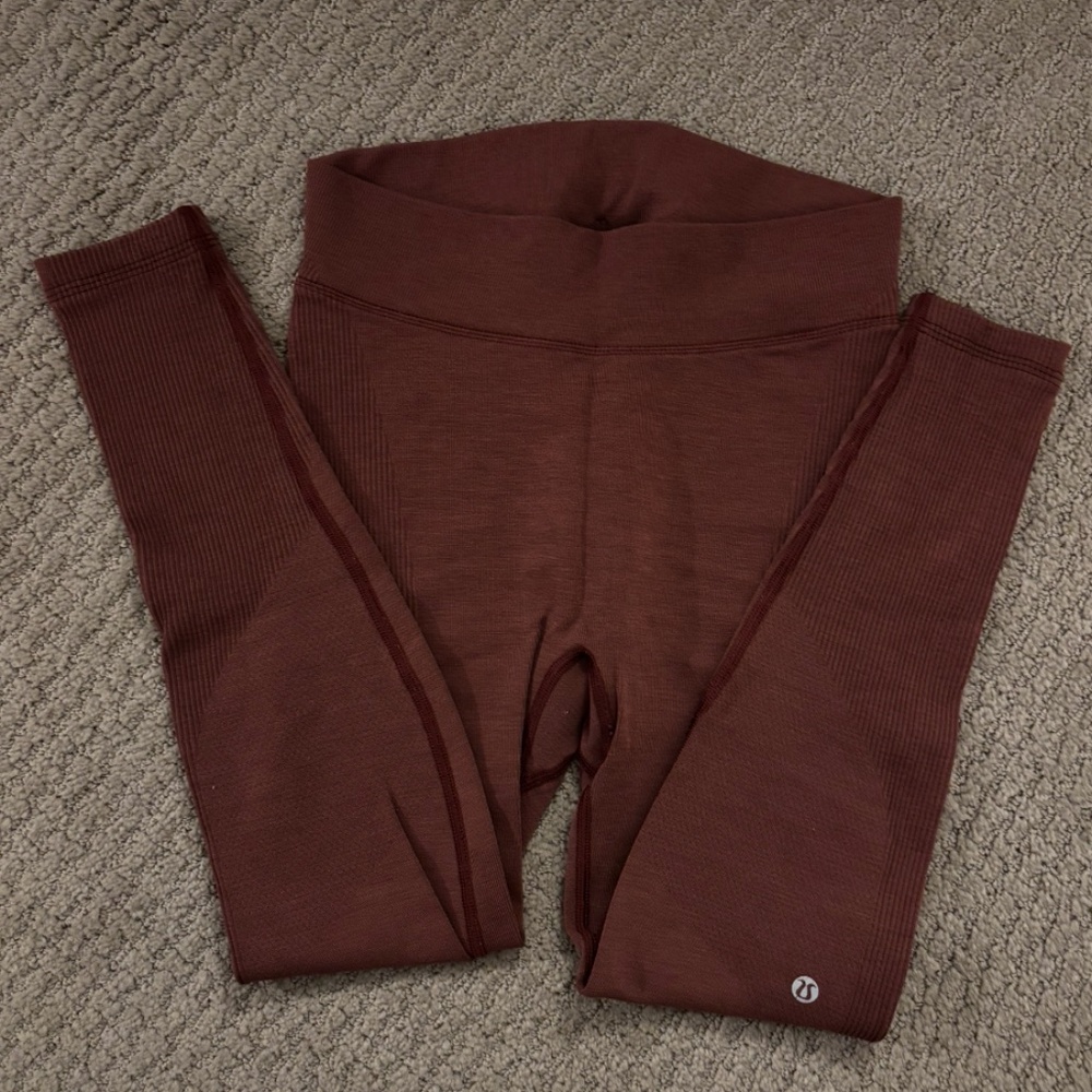 lululemon Keep The Heat Thermal Tight 28" (Size: M)